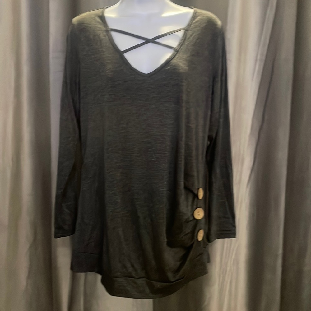 Womens gray v-neck with long sleeves. Size medium.